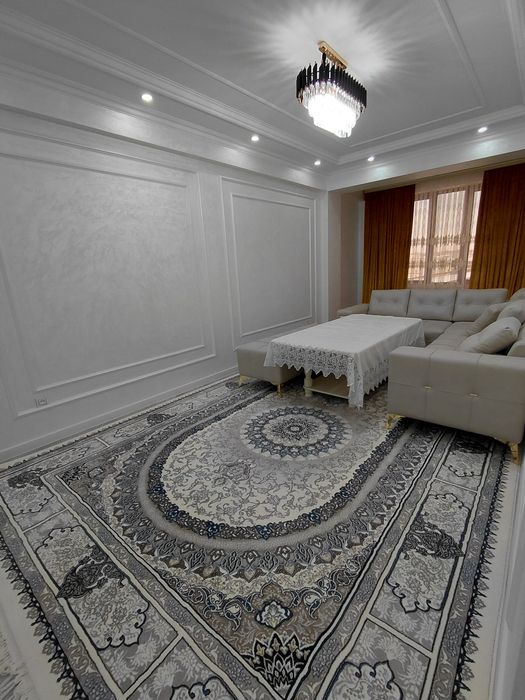 3 xona kvartira sotiladi