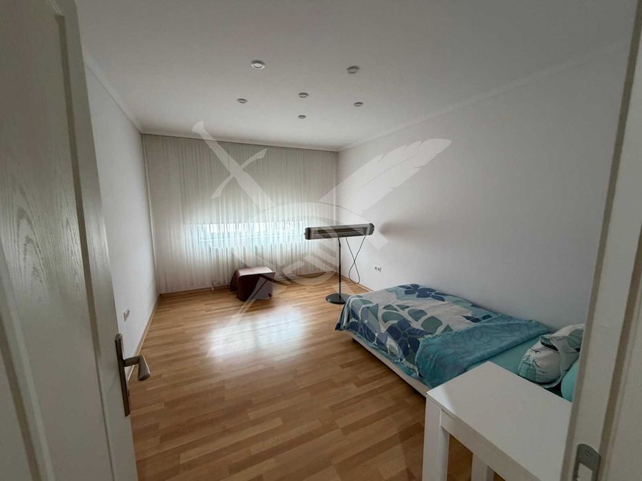 Продава се Етаж от къща в Айтос - 120 кв.м за 1101 €/кв.м - Снимка #1