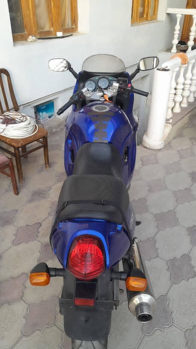 Продаётся мотоцикл сузуки 600 куб