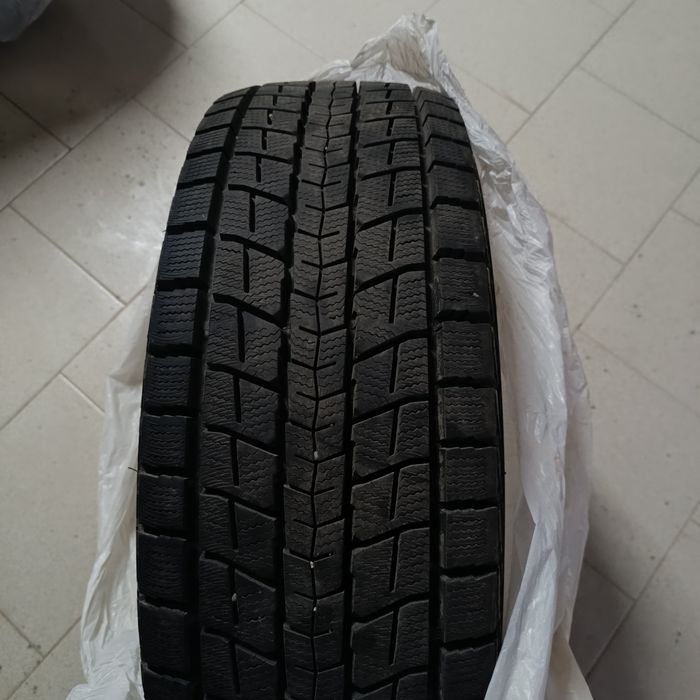 Зимняя резина Dunlop Wintermaxx SJ8