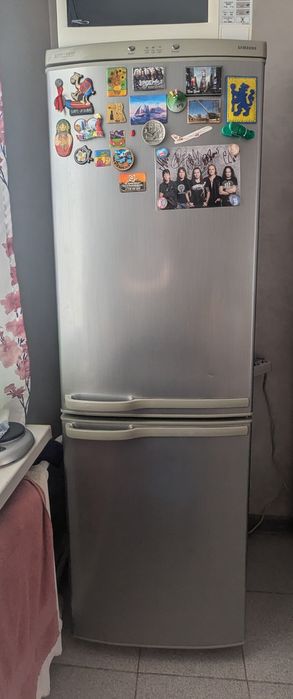 Продам холодильник Samsung