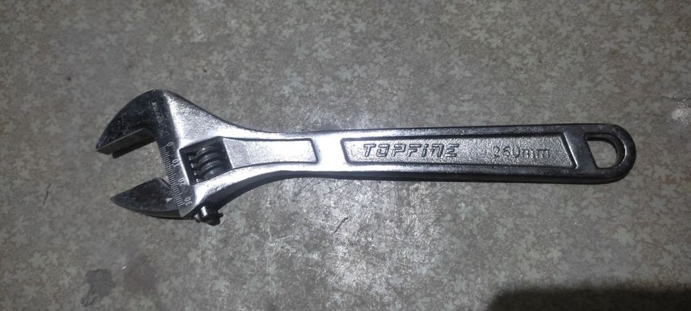 Разводной ключ в хорошем состоянии СССР