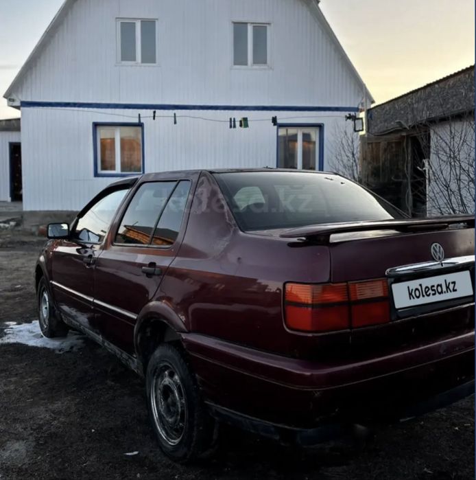 Продам Volkswagen Vento 1992 года