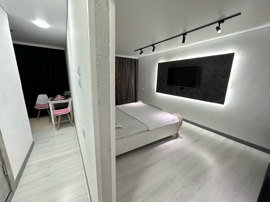 1 ком посуточно,почасово