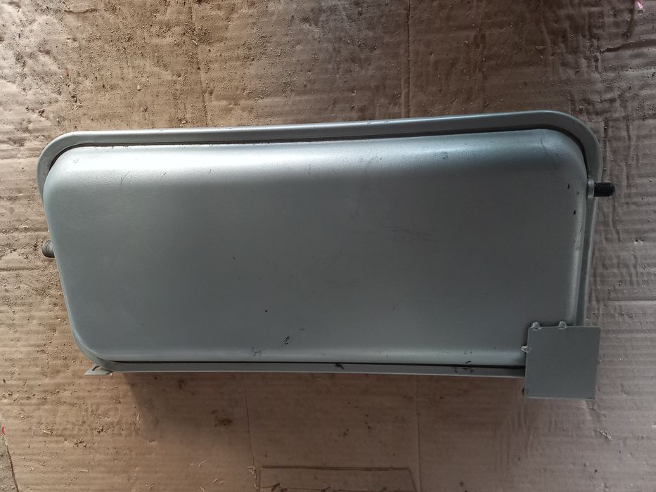 Продам расширительный бачок