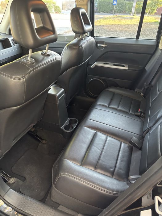 Vând Jeep Patriot