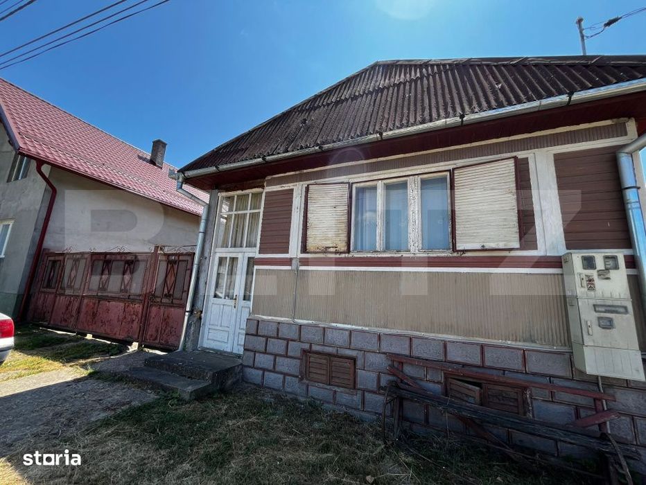 Casa de vanzare, 140 mp, 3300 mp teren, la 25 km de Bistrita