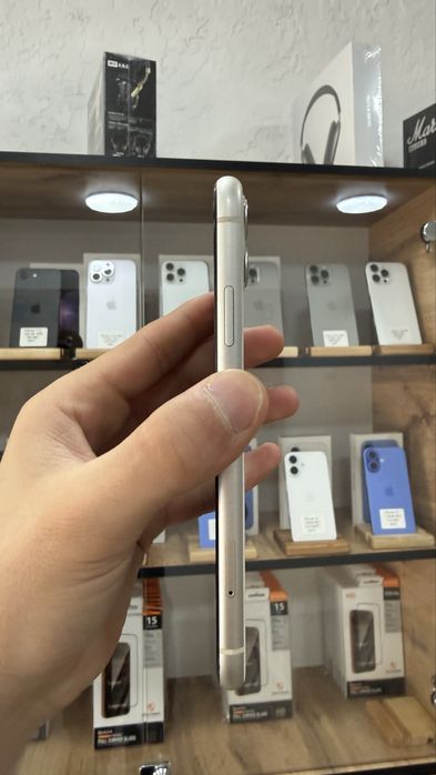 iPhone 11