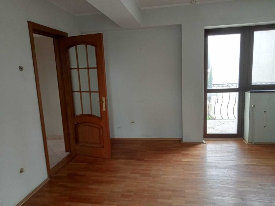 Vand casa vila cladire birouri str morilor
