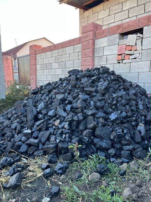 Уголь Песок , щебень . Отсев . Навоз перегной