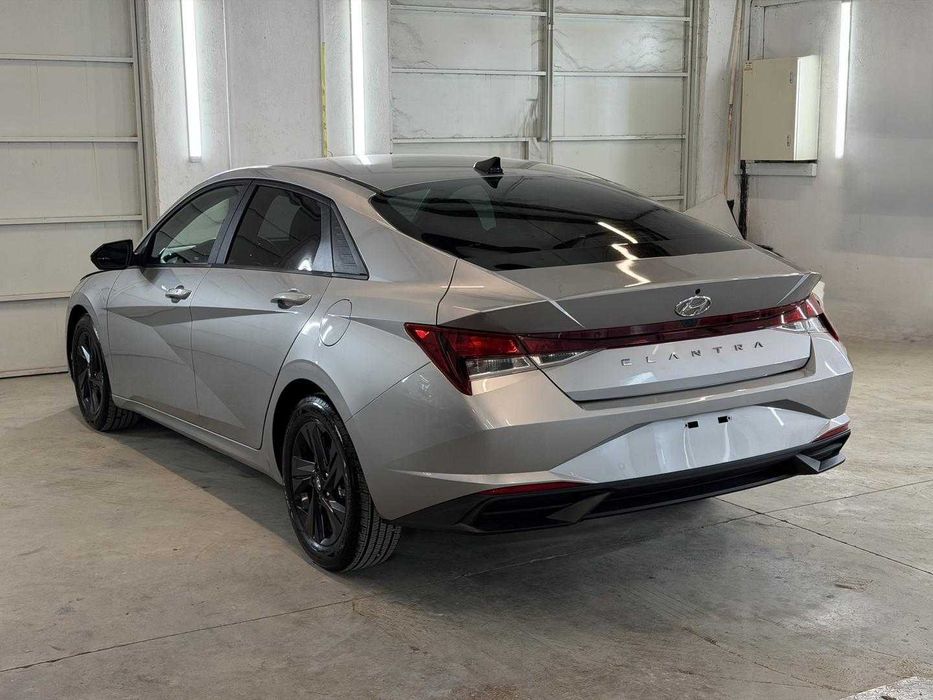 продам Hyundai Elantra 2021