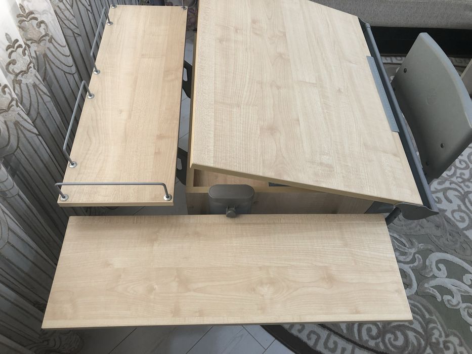 Письменый стол и стул