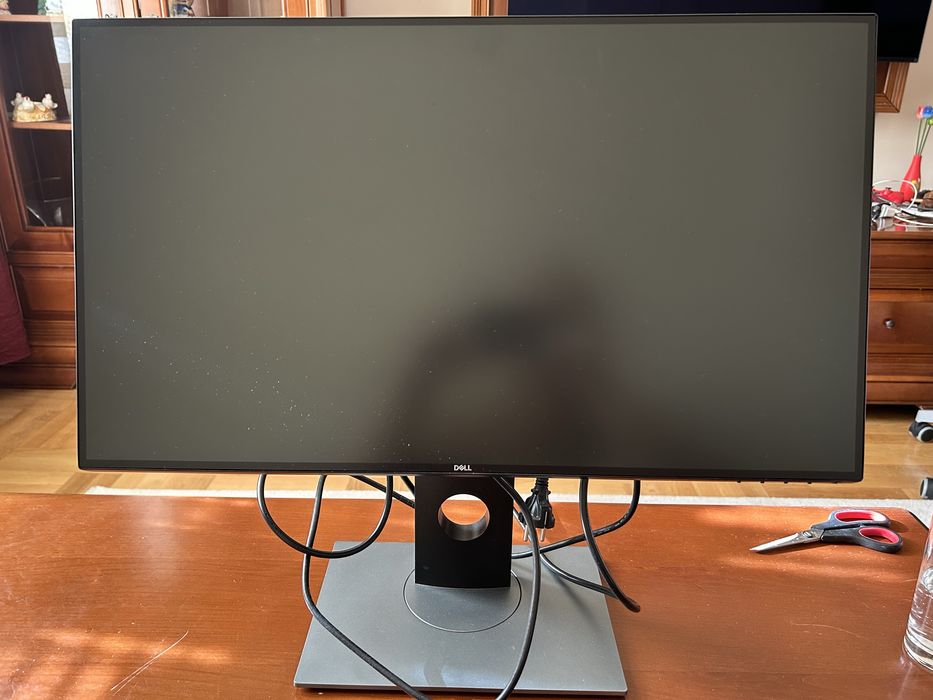 Dell UltraSharp U2717D – 27″ QHD IPS монитор