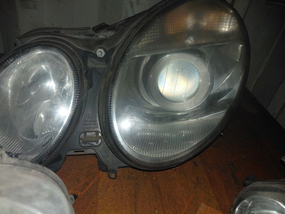 Фары оптика Mersedes 211