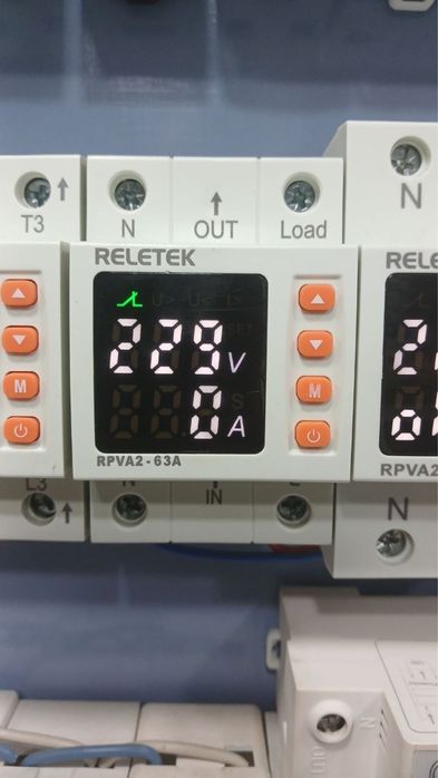 Однофазное цифровое реле контроля напряжение  и тока Reletec RPVA2-63A