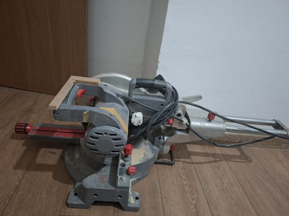 Углорез для дерево