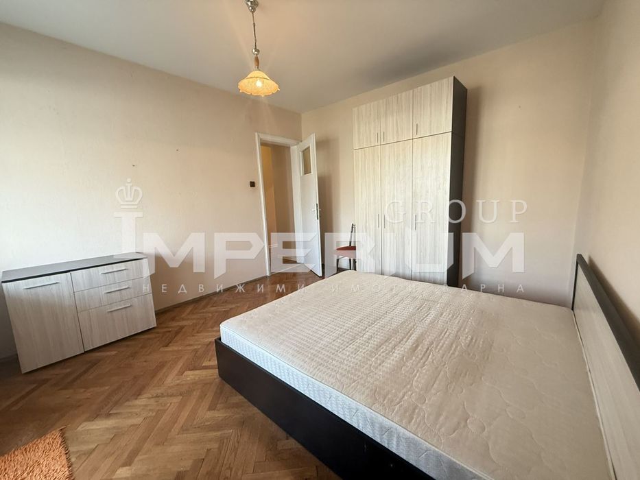 Дава се под наем Тристаен апартамент в Варна, Център - 100 кв.м за 510.51 € - Снимка #8