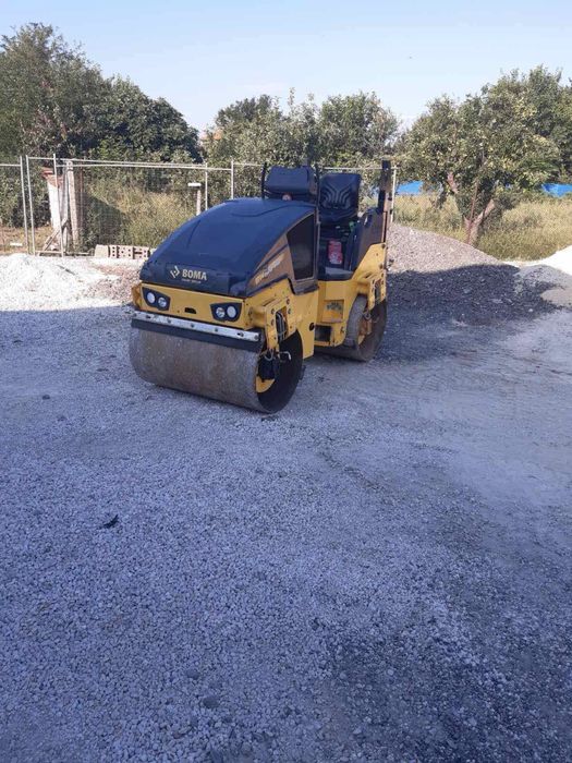 Услуги с багер,валяк, самосвал,изграждане на септични ями