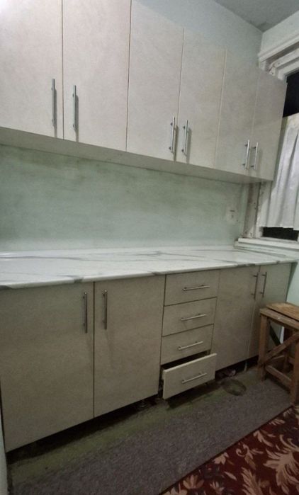 Ijaraga kvartira beriladi 7 maktab olda aziz bozor 1 xona 2 etaj