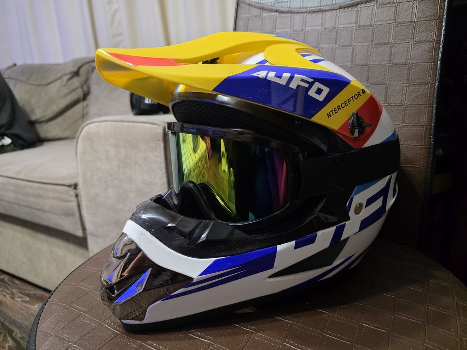 Каска за крос или атв