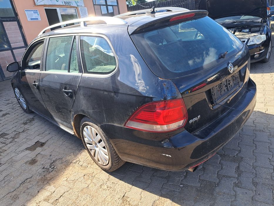 Elemente Caroserie VW Golf Variant 1.6TDi CAYC An 2011