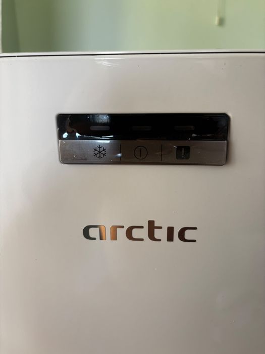 Congelator Arctic cu 6 sertare – impecabil folosit 1 luna