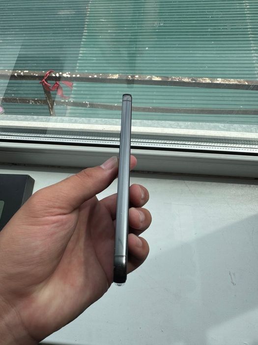 Продам samsung galaxy s23