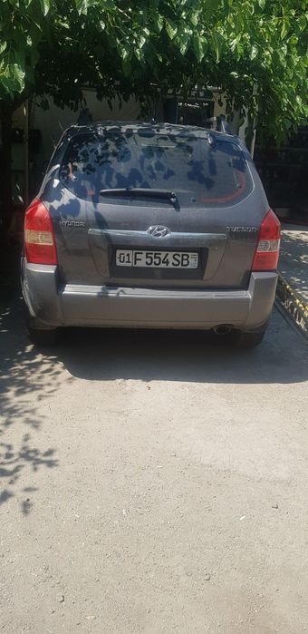 Hundai Tucson yaxshi xolatda
