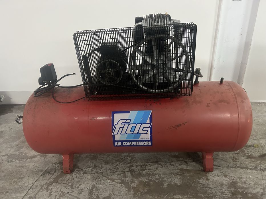 Compresor de aer Fiac 500LT pompa NOUA
