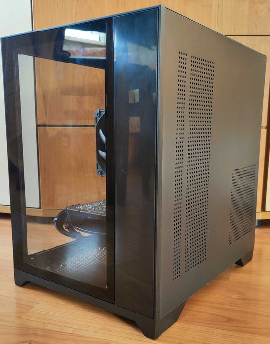 Геймърски Компютър Ryzen 5 3600/ 16gb RАМ/ GTX TITAN X 12GB /512GB SSD