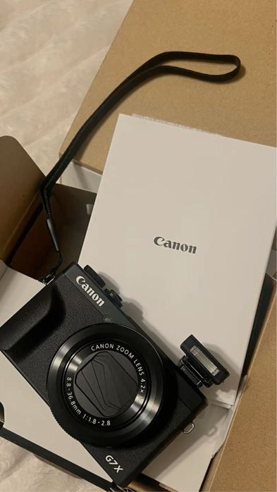 CANON G7x mark iii