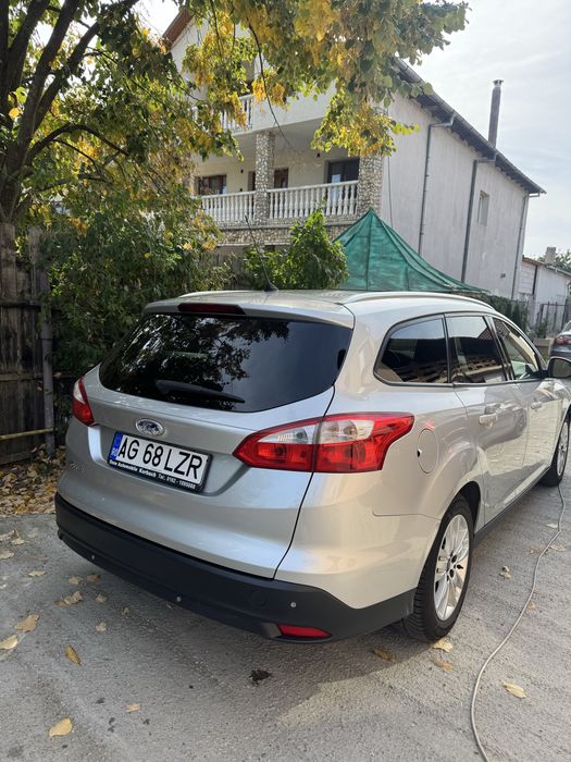 FORD Focus 2011 — imagine 4