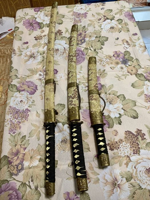 Săbii japoneze de panoplie