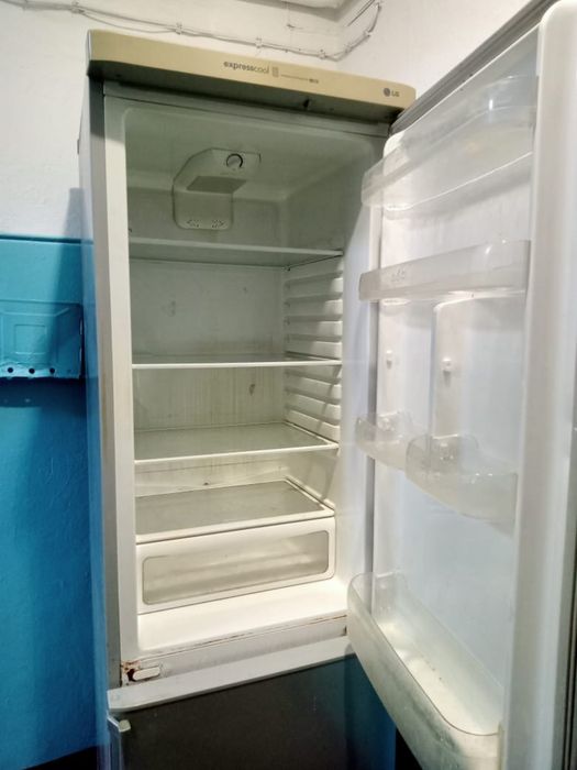 Холодильник LG   Продам