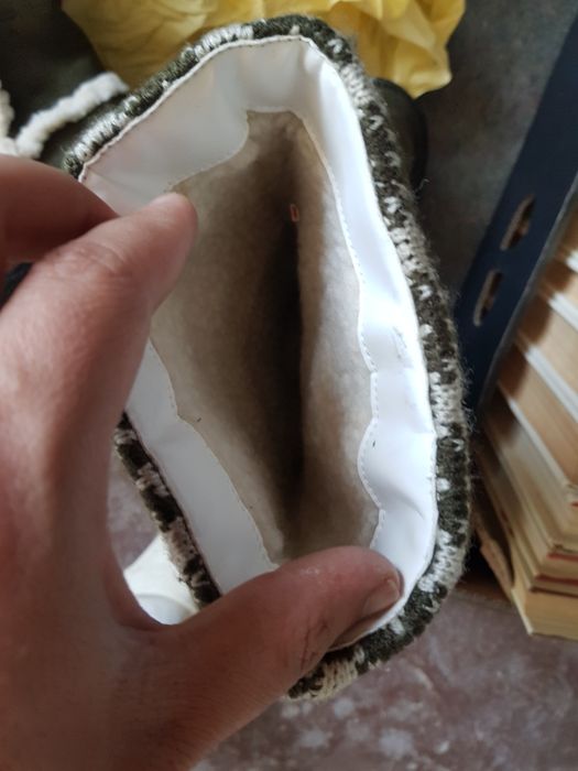 Продавам удобни женски ботуши