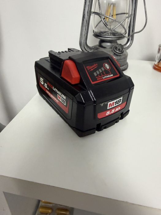 Vand Baterie Milwaukee M18 5.5 Amperi High Output