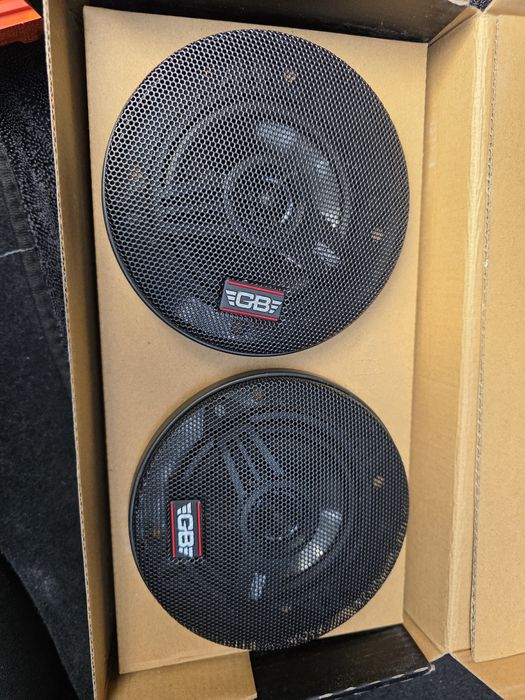 Продам колонки  GB