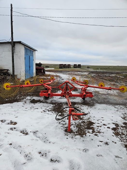 Сельхозтехника. Трактор, косилка, грабли.