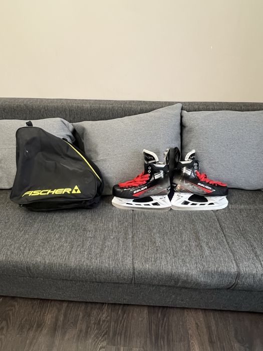 Продаю коньки bauer