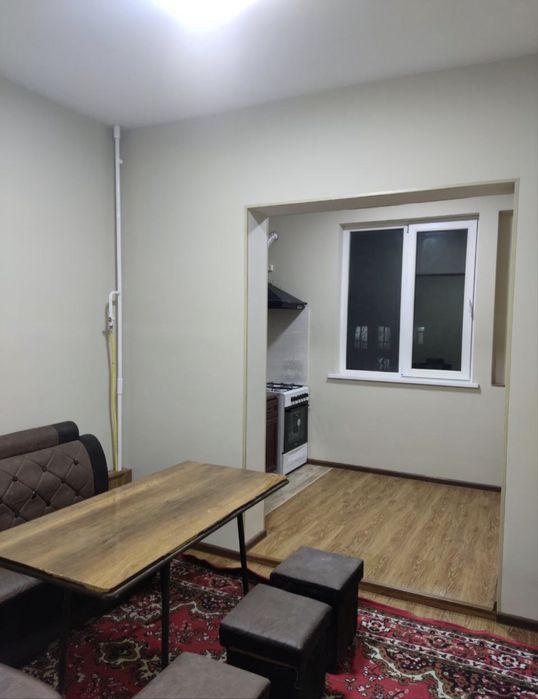 Сдается уютная 3 х комнатная квартира возле рынка Кадышева 4 этаж 5 эт