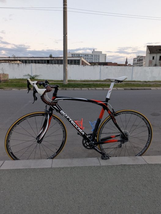 Vând cursiera Carbon mărimea L (56)