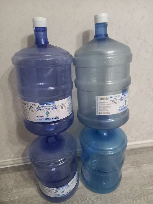 Продам бутыли 18,9