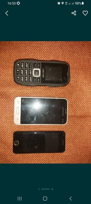 Продам простой телефон f300