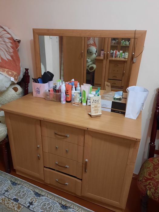 Спальный гарнитур