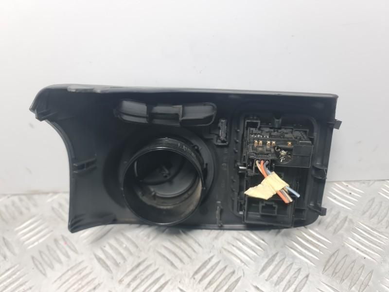 Bloc lumini cu grila aer bord Opel Movano