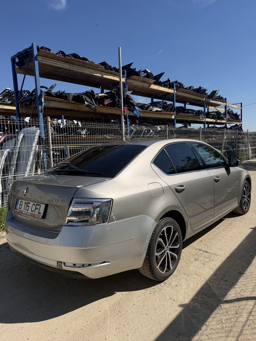 SKODA Octavia 2015 — imagine 3