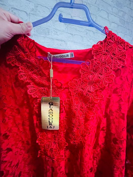 Продам  новое платье