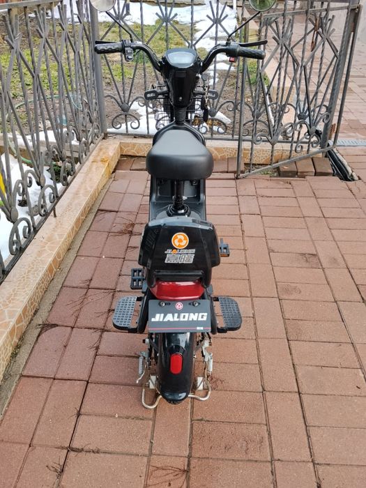 Продам электро мопед .