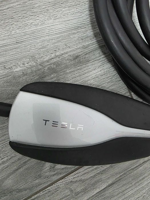 Cablu de incarcare Tesla