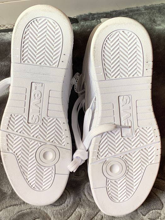 Levi’s • #Levis •